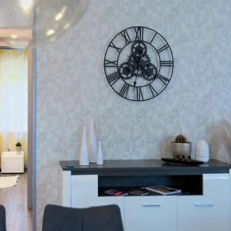 Apartament Hovirag *